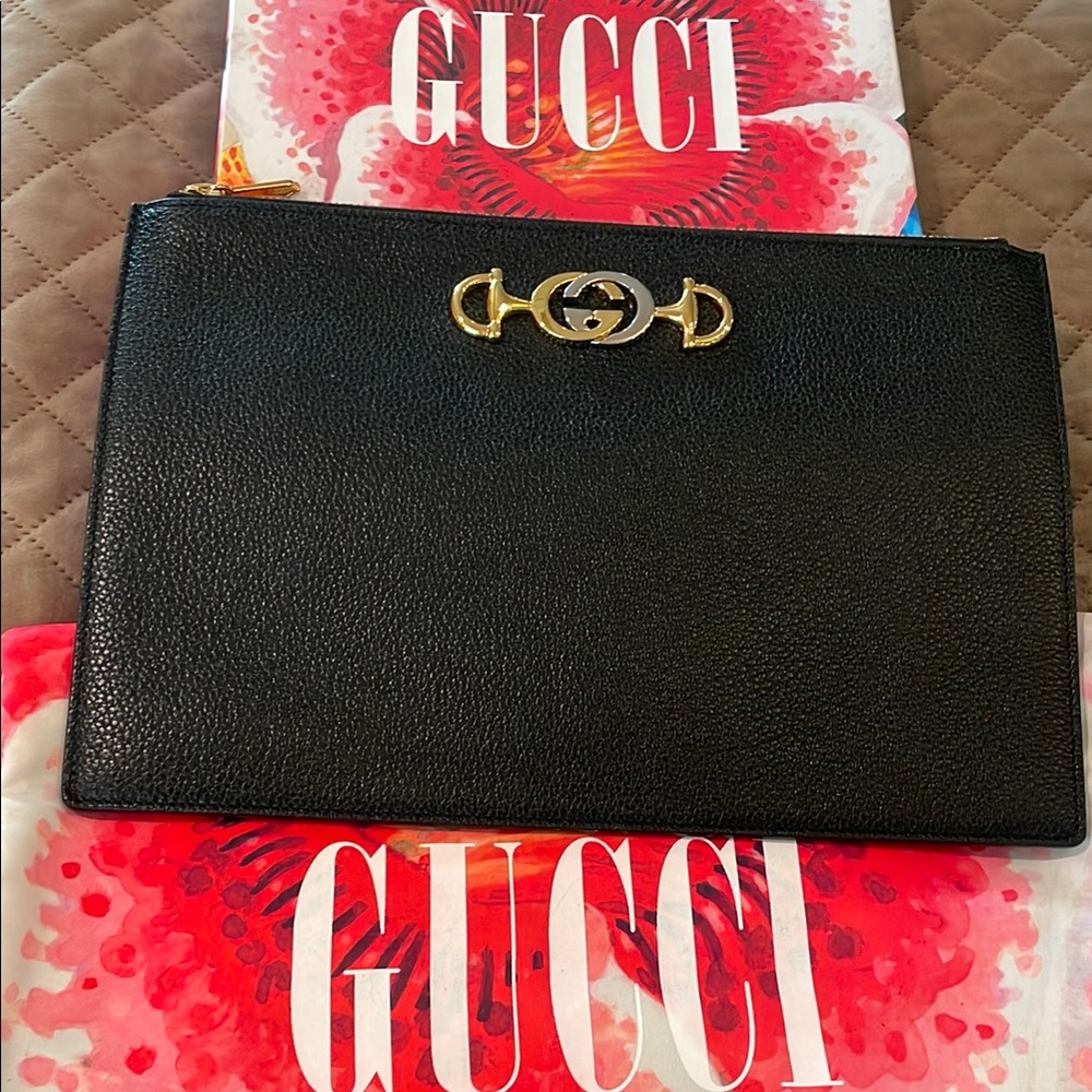 Gucci Black Textured Leather Portfolio/clutch